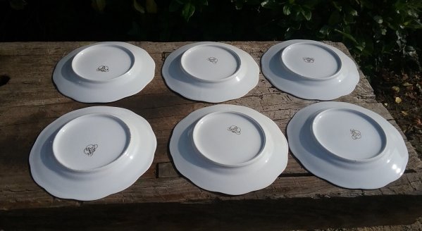 Lot 6 assiettes a dessert / Limoges / n°8991