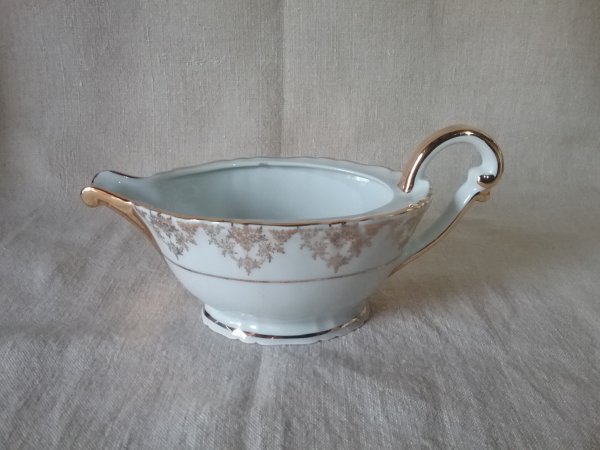 Sauciere / Porcelaine royal / n°9022