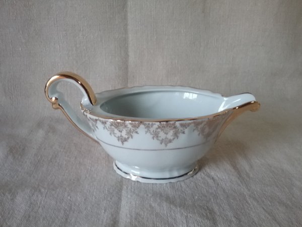 Sauciere / Porcelaine royal / n°9022