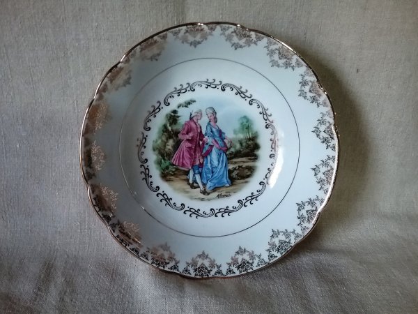 Saladier / porcelaine royal / n°9019