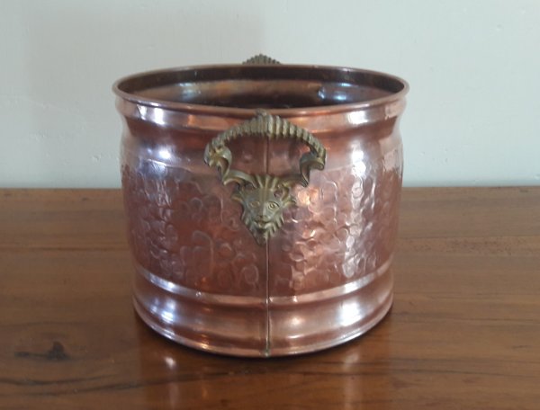 Ancien cache pot en cuivre n°5905