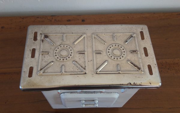 Ancienne cuisinière JEP / Poupée / n°5907