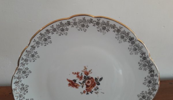 Plat a gateaux en porcelaine de Chauvigny n°6311