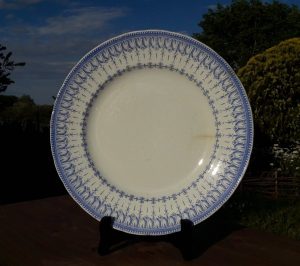 Ancien plat B & Cie n°6145