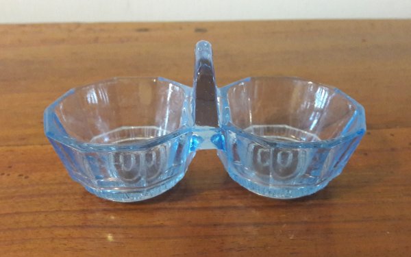 Ancien saleron / verre bleu / n°7230