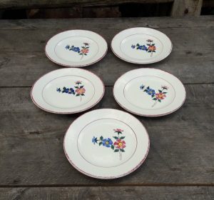 5 assiettes a dessert vintages / Martine / n°7289