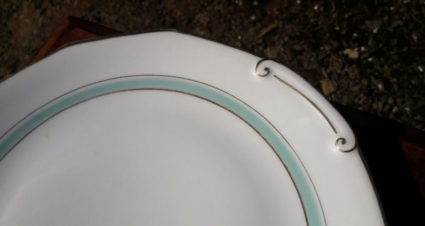 Ancien service a gateaux en porcelaine n°7352