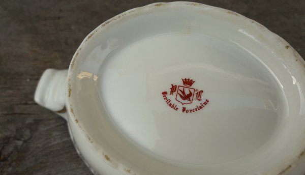 Saucière vintage en porcelaine n°7608