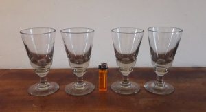 Lot de 4 grands verres a absinthe n°7995