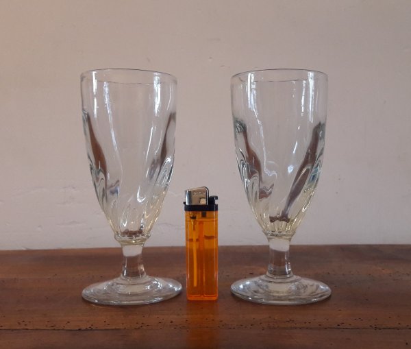 Lot de 2 grands verres a absinthe n°7996