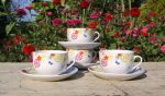 Lot de 4 grandes tasses / papillons fleurs / n°4226