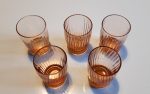 Lot de 5 petits verres vintages roses n°2135