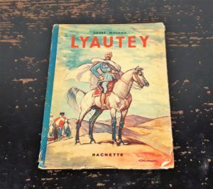 Ancien livre / Lyautey / 1937 / n°2425