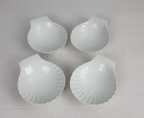 Lot de 4 coupes en porcelaine Coquille St jacques n°2527