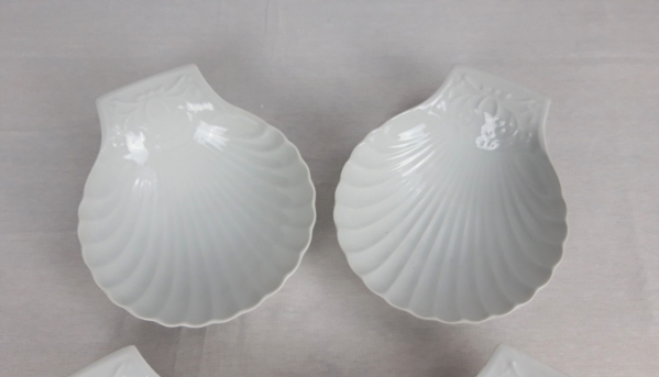 Lot de 4 coupes en porcelaine Coquille St jacques n°2527