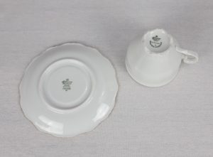 Lot de 8 tasses a café en porcelaine n°2477