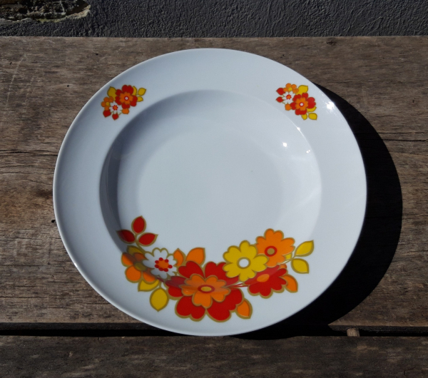 Plat a sauce vintage en porcelaine n°3083