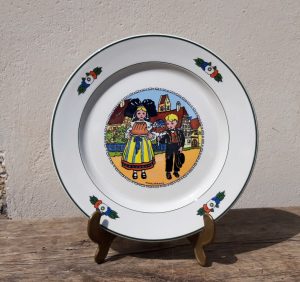 Assiette Série Hansi d'Alsace Villeroy n°3087