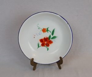 Assiette vintage en tôle émaillée n°3995