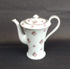 Ancienne cafetière en porcelaine Haviland n°8164