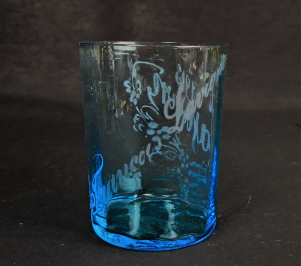 Ancien verre de curiste n°8688