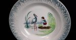 Ancien plat en faience / Cigogne / n°8910