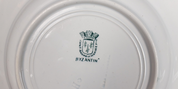 Ancienne assiette Byzantin St Amand n°8992