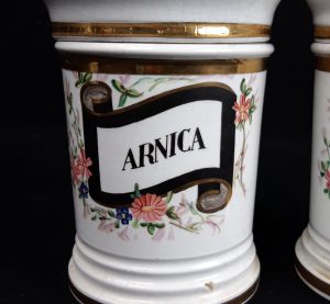 Lot de 2 anciens pots a pharmacie n°2404