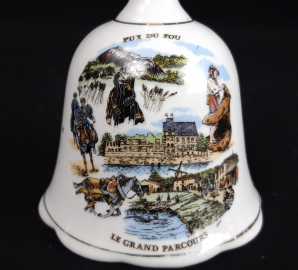 Cloche de table Puy du fou n°2652