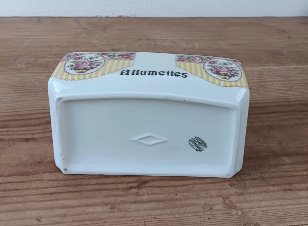 Boite a allumettes vintage en porcelaine n°2454 *