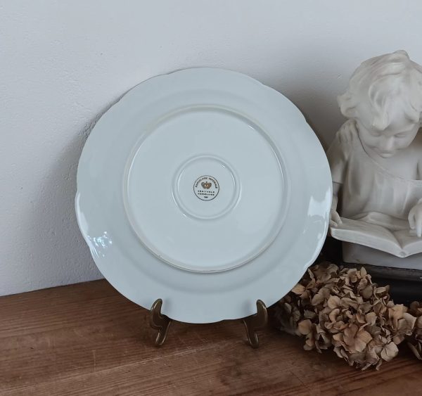 Plat en porcelaine / Blanc et or / n°10325