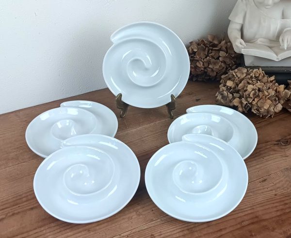 Lot de 5 assiettes en forme de spirale n°10340 *