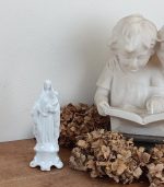 Ancienne Vierge en porcelaine n°10443 *