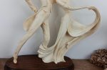 Statue / couple de danseurs / n°10446