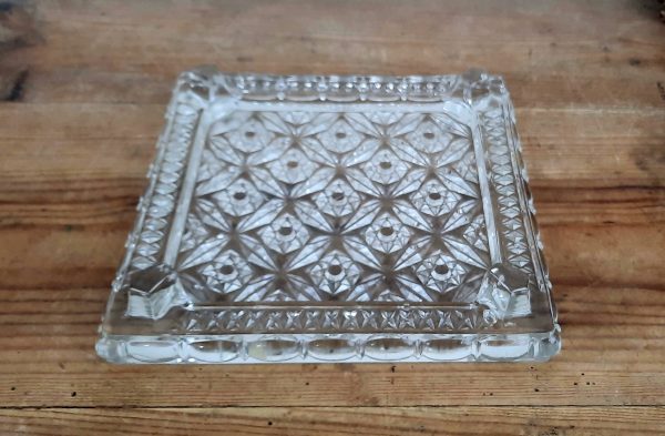 Ancien sous plat en verre n°10809