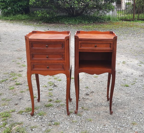 Paire de chevets en merisier n°10839
