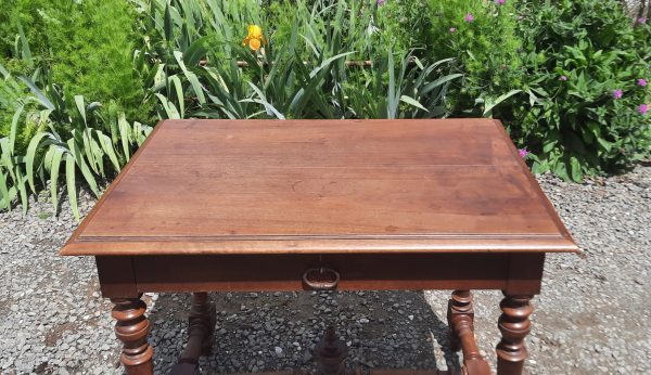 Ancienne table a écrire en noyer / Bureau / n°10990