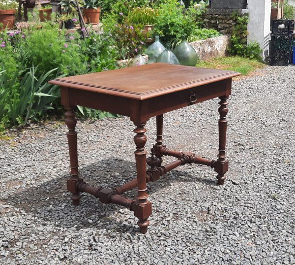Ancienne table a écrire en noyer / Bureau / n°10990