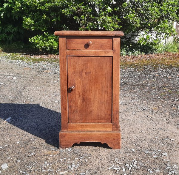 Ancien chevet droit n°11013