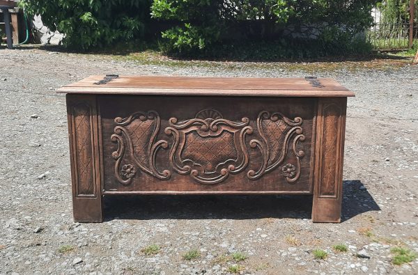 Ancien coffre en chêne n°11020