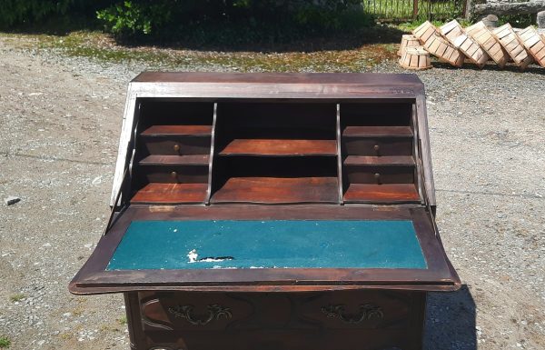 Ancien bureau a pente en merisier n°11021