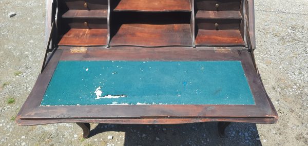 Ancien bureau a pente en merisier n°11021