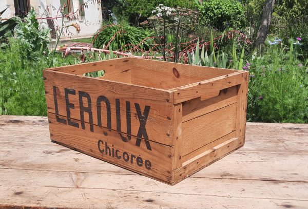 Ancienne caisse en bois Chicorée Leroux n°11024