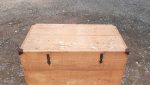 Ancienne grande caisse en bois exotique n°11025