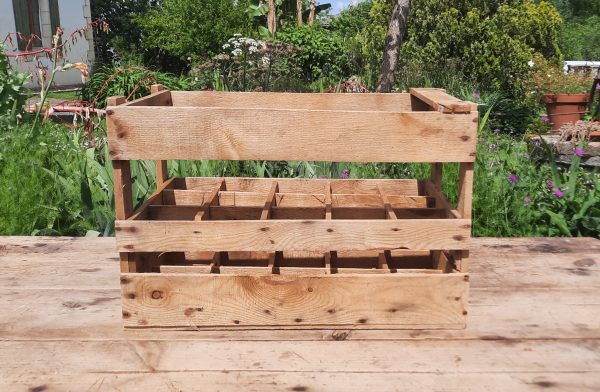 Ancienne caisse en bois pour bouteilles n°11028