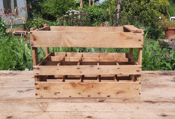 Ancienne caisse en bois pour bouteilles n°11028