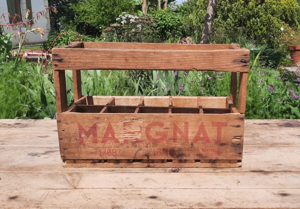 Ancienne caisse en bois pour bouteilles Margnat n°11029