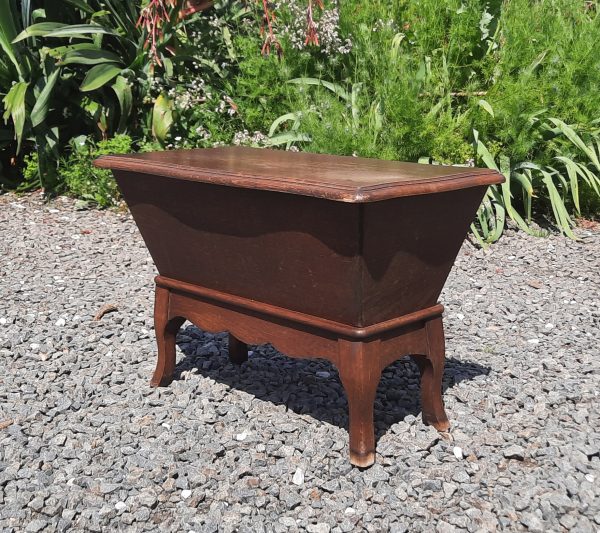 Ancien petit coffre a couture en chêne n°11032