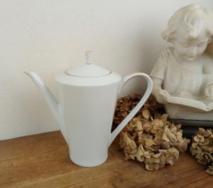 Cafetière en porcelaine n°10853