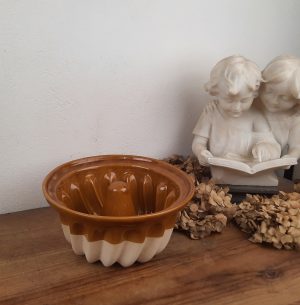 Plat a Kouglof en terre cuite vernissée n°11001